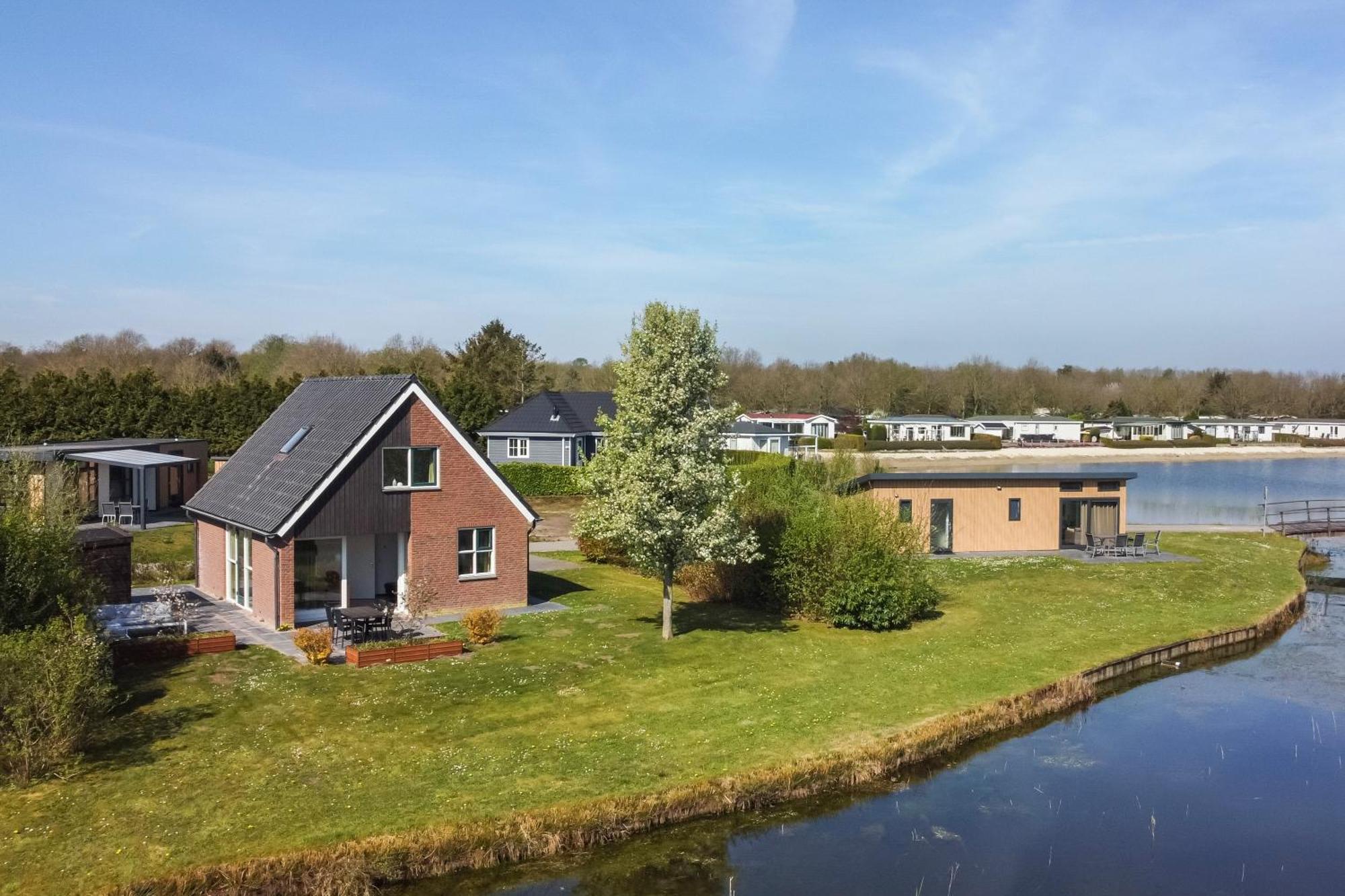 Recreatiepark De Tien Heugten Schoonloo Exterior foto